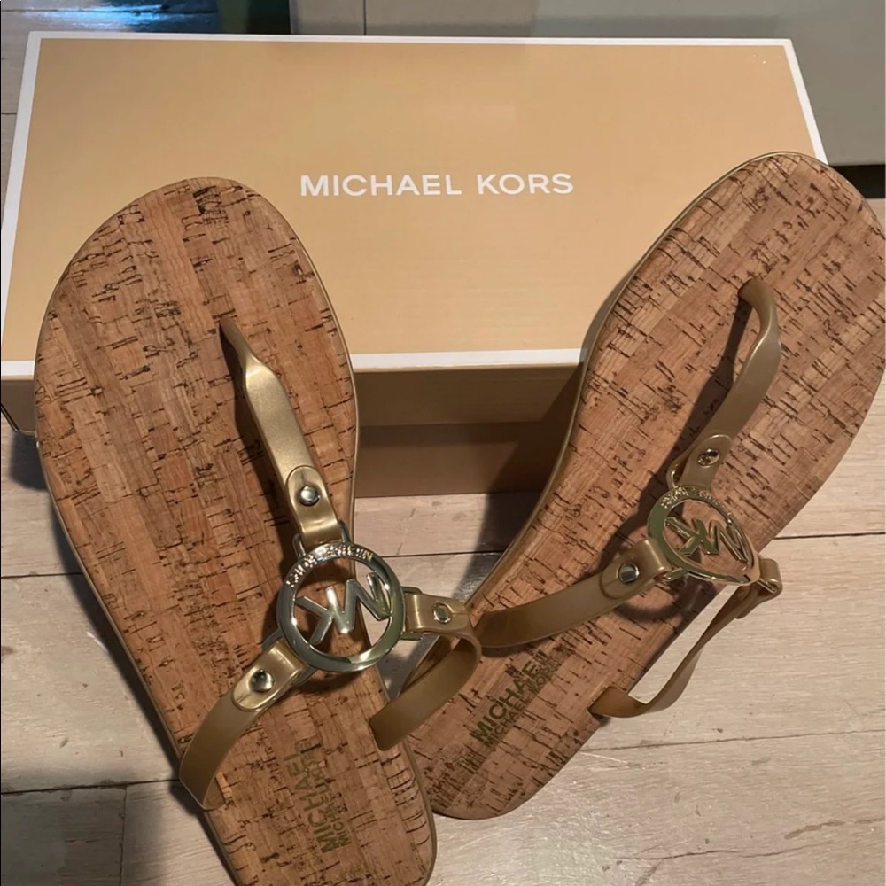 Michael Kors Charm Jelly Sandels 
Size 9